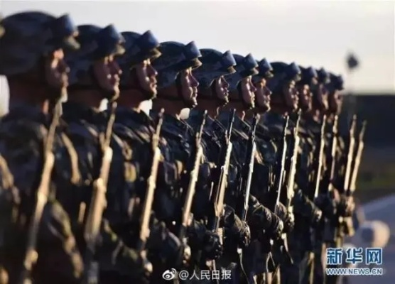 壮丽赞歌，受阅部队跑步登车画面的心灵震撼时刻